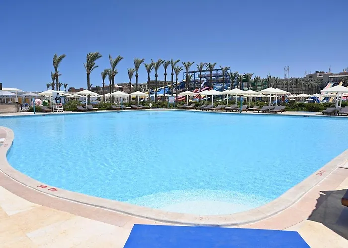 Resort Sunrise Serano Aqua Park